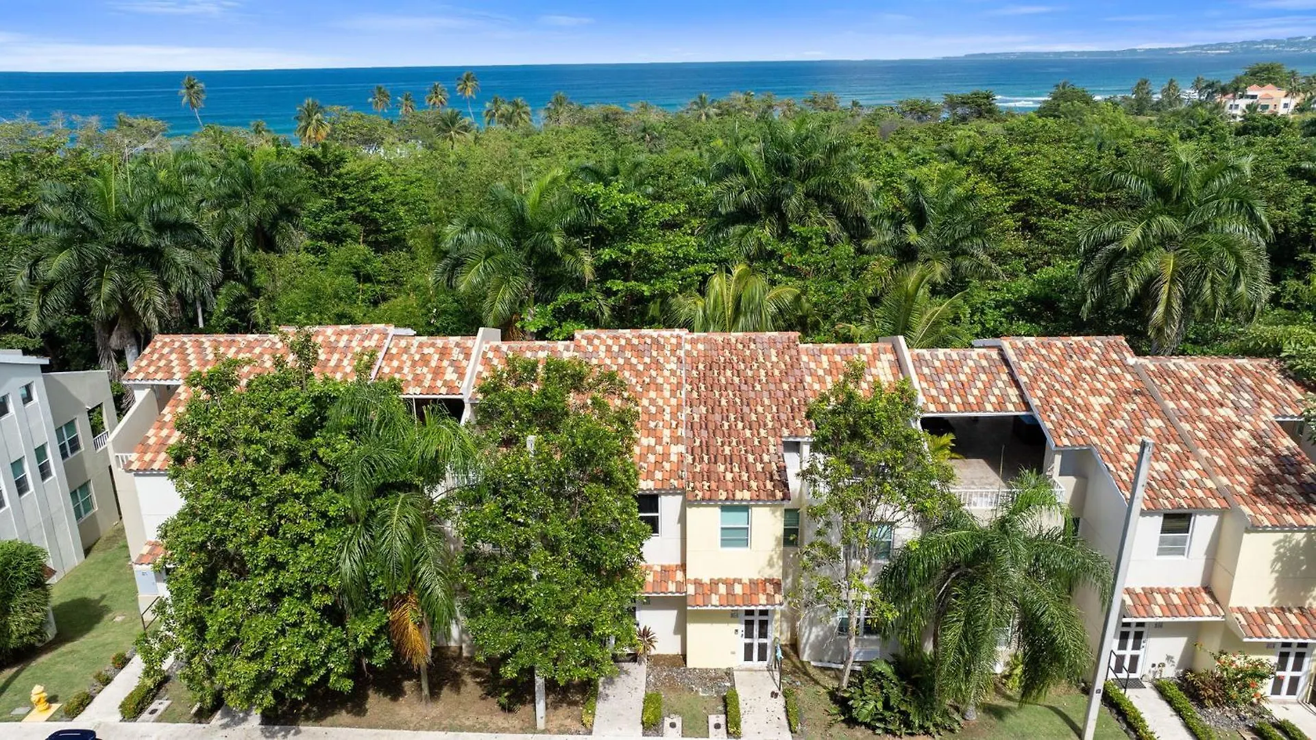 Townhome Withrooftop Terrace At Landing View 303 Rincón Puerto Rico