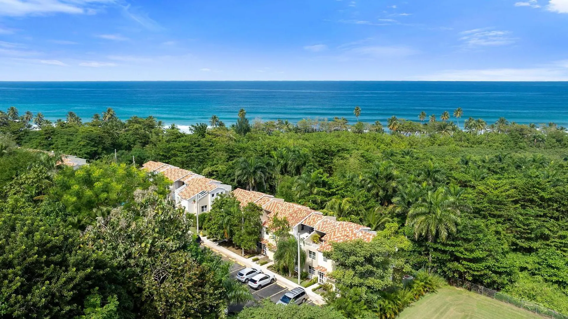 Semesterbostad Townhome Withrooftop Terrace At Landing View 303 Rincón Puerto Rico